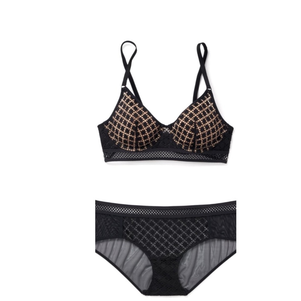 Adore Me Tatum Unlined Plus Set in unopened packaging.